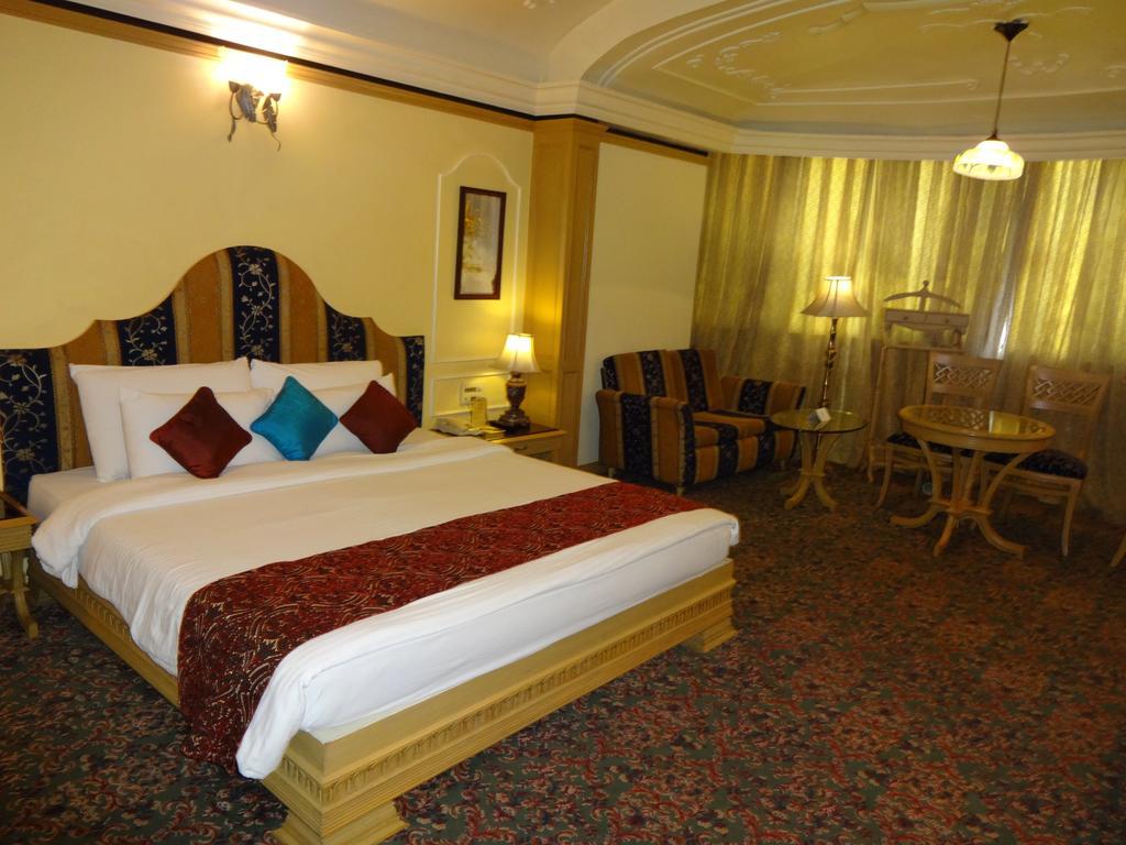 โรงแรมเบบี้ลอนอินเตอร์เนชั่นนอล Raipur  ห้อง รูปภาพ