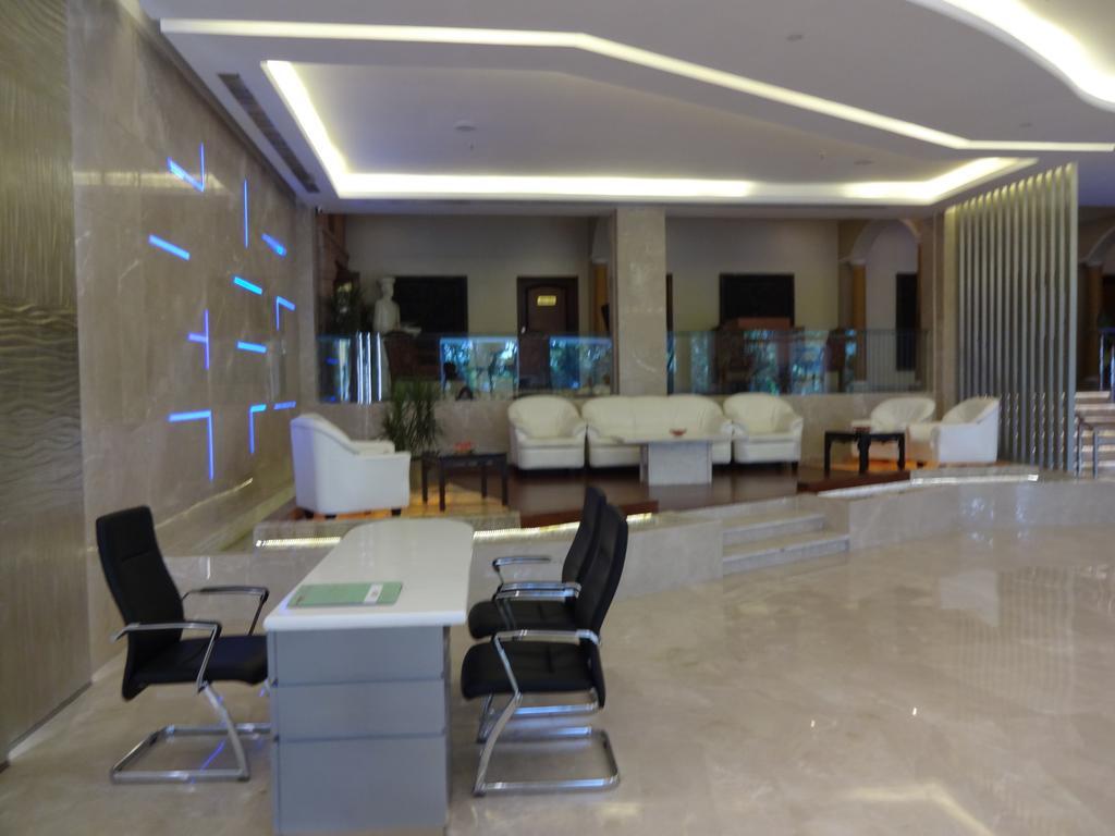 โรงแรมเบบี้ลอนอินเตอร์เนชั่นนอล Raipur  ภายนอก รูปภาพ
