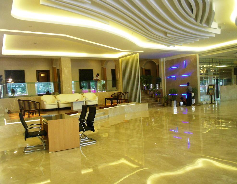 โรงแรมเบบี้ลอนอินเตอร์เนชั่นนอล Raipur  ภายนอก รูปภาพ