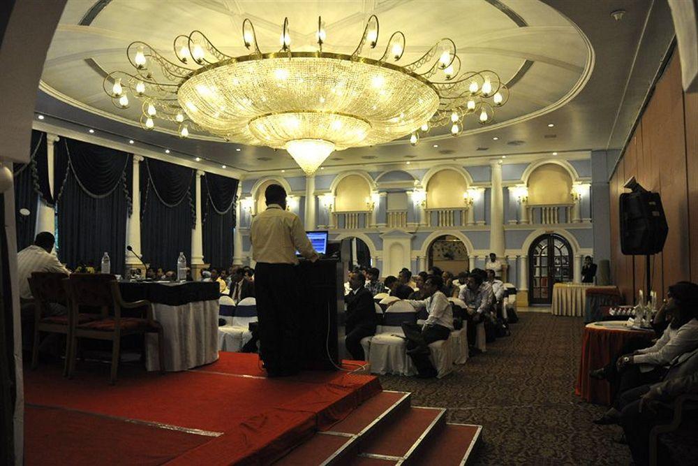 โรงแรมเบบี้ลอนอินเตอร์เนชั่นนอล Raipur  ภายนอก รูปภาพ
